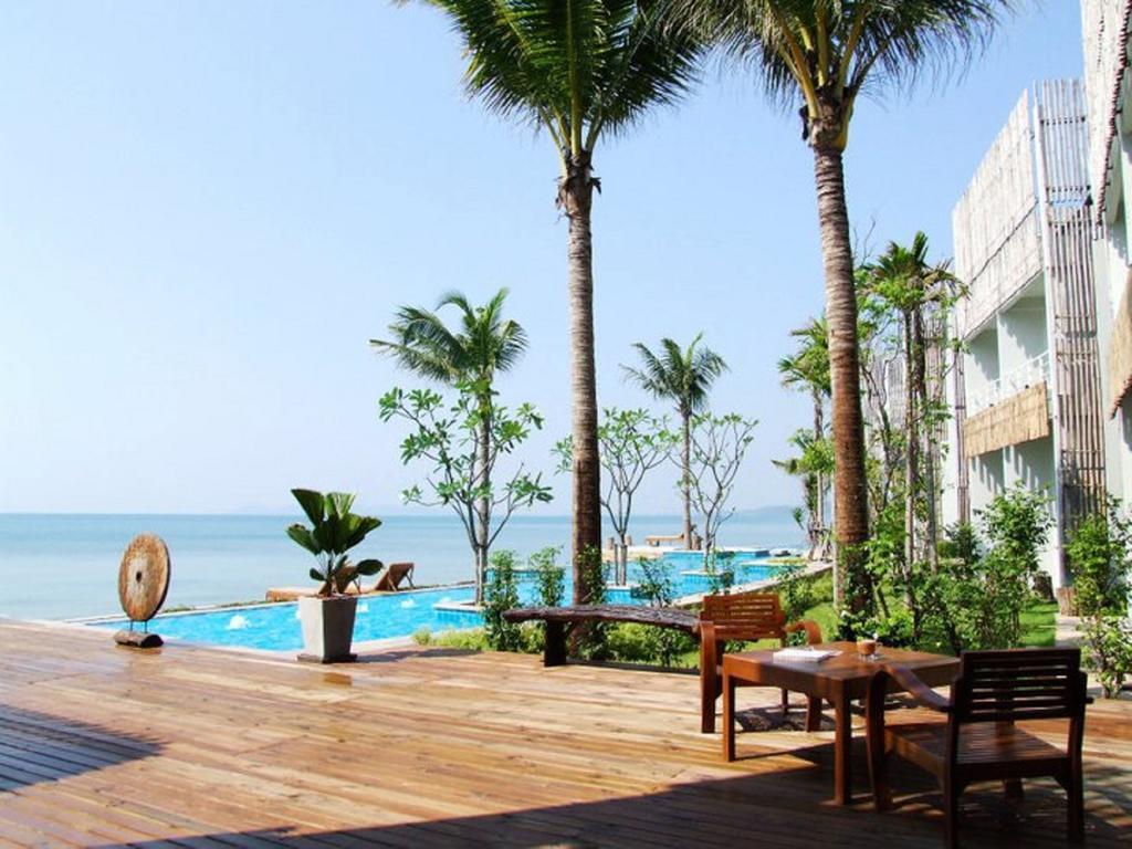 Bari Lamai Resort Ban Phe Exterior foto